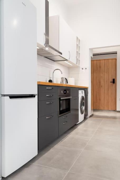 Househost Apt - Krowoderska 55 Krakow Dış mekan fotoğraf